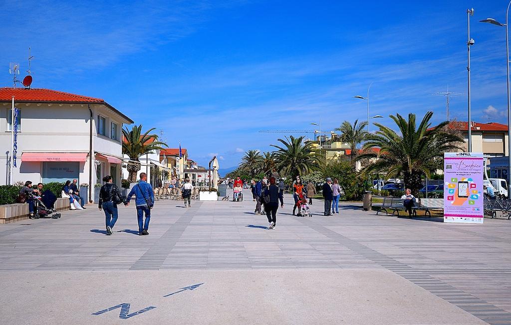 Hotel Lido Inn Lido di Camaiore Eksteriør bilde