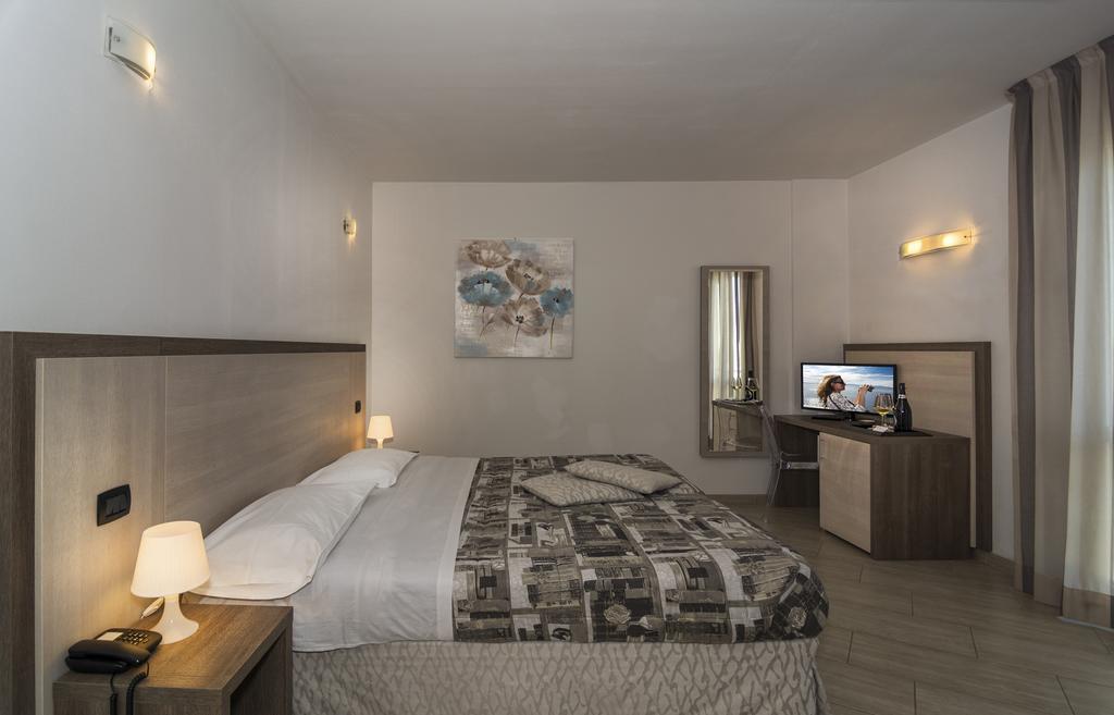 Hotel Lido Inn Lido di Camaiore Eksteriør bilde