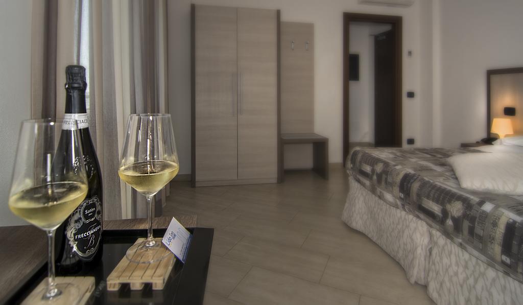 Hotel Lido Inn Lido di Camaiore Eksteriør bilde